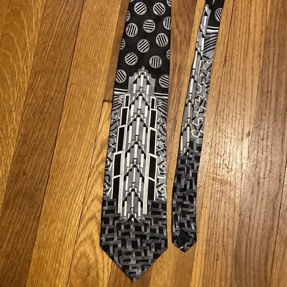 Martin Wong "Screenplay" silk tie 58”  -bm - Picture 2 of 4